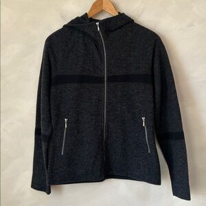 Ibex Merino Wool Long Sleeve Zip Hoodie in grey size small